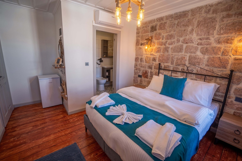 Deluxe Triple Room photo 2