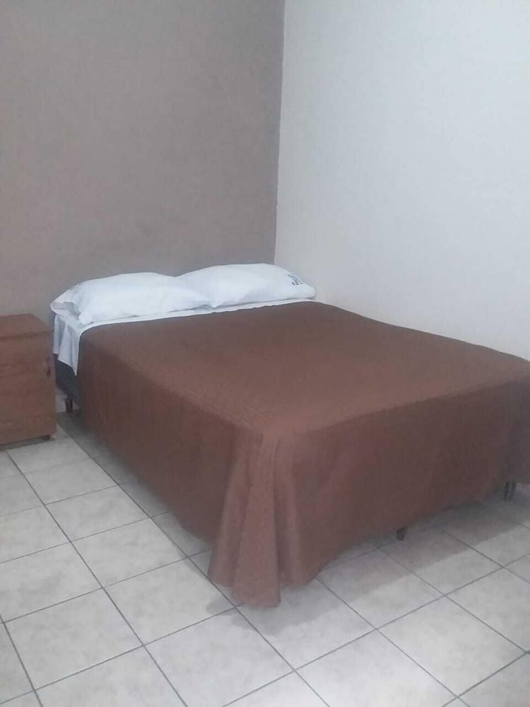Basic Single Room photo 2