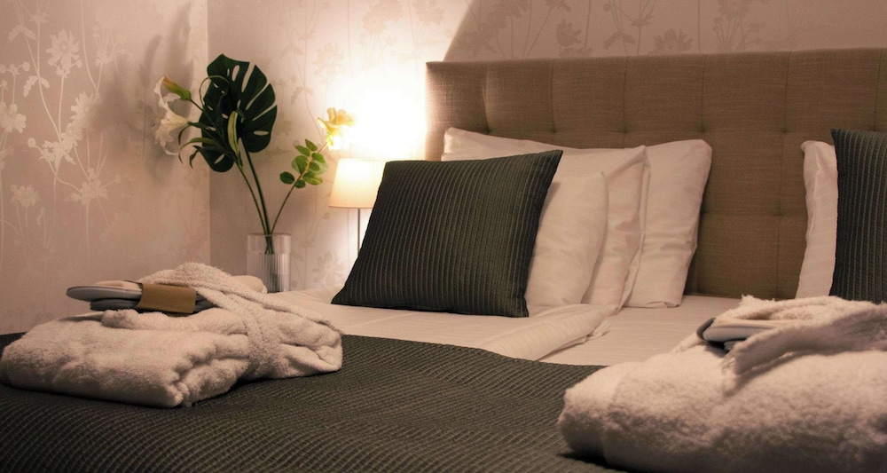 Suite, 1 Double Bed, Non Smoking - Photo 6