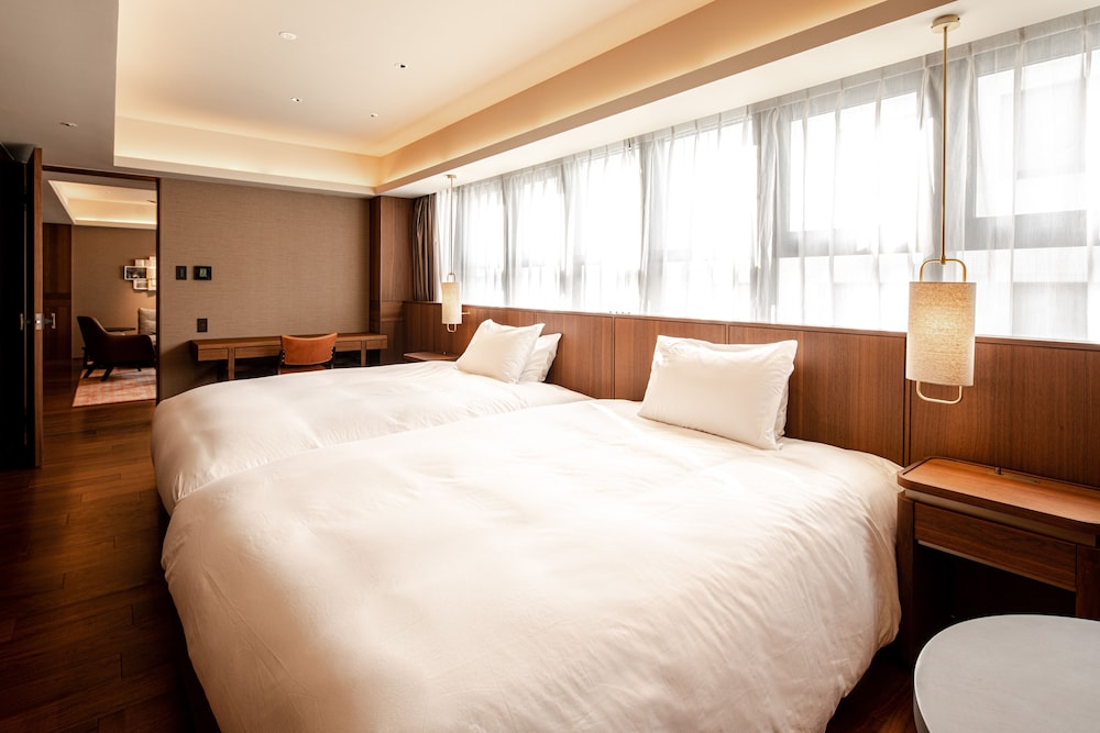 Twin Room, Non Smoking (Story) - Photo 1