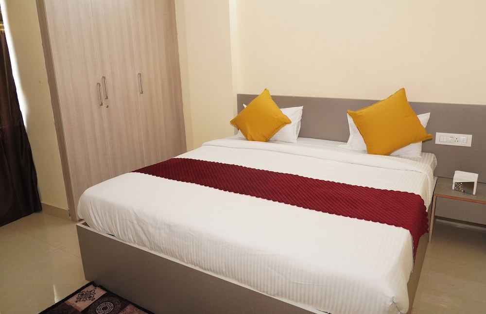 Queen's Suite Room - Photo 3
