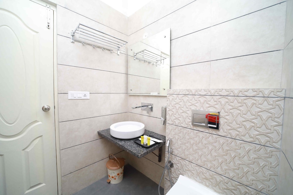 Superior Room - Photo 32