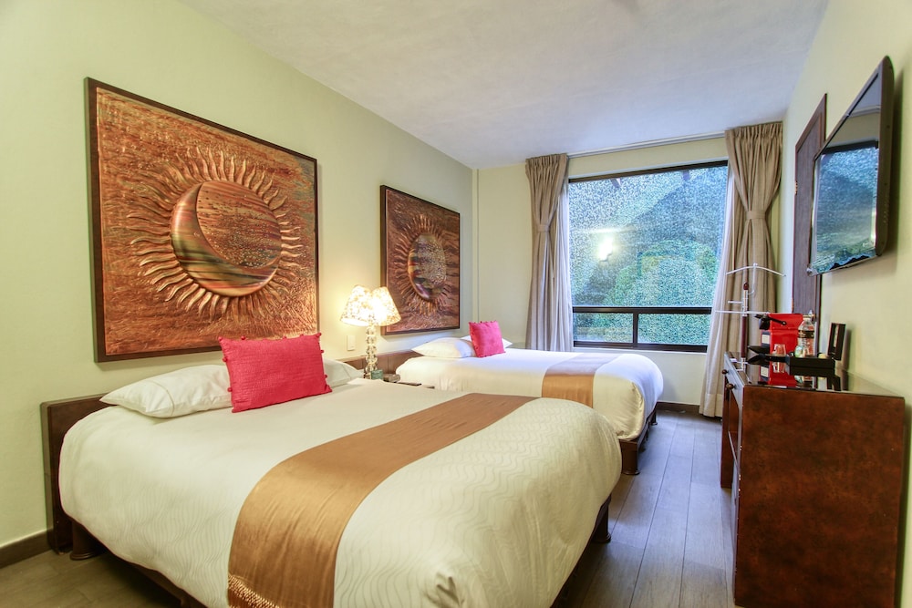 Deluxe Room, 2 Double Beds, Garden View
