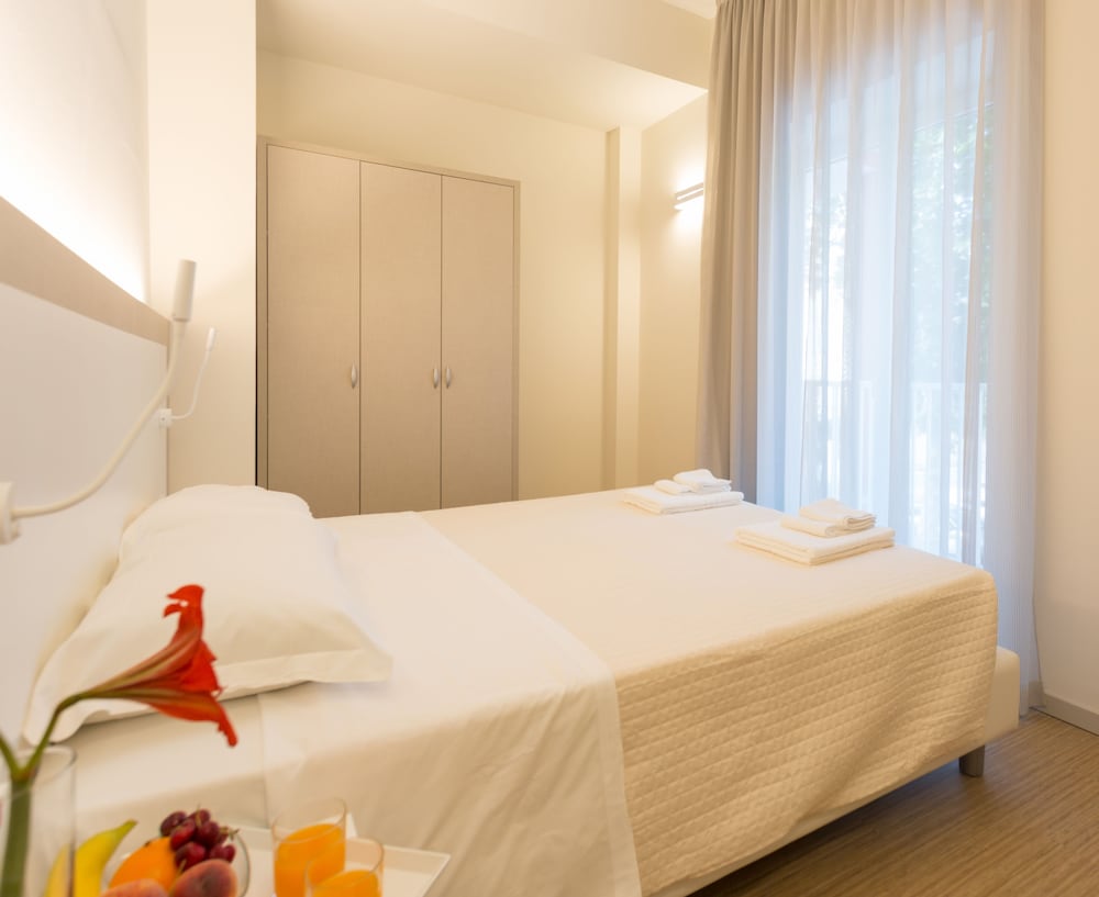 Double Room - Photo 3