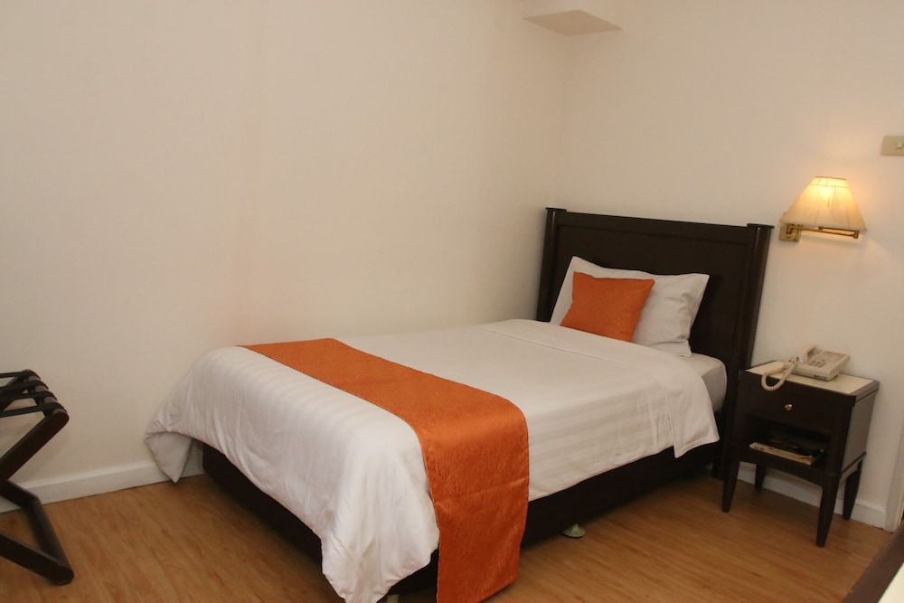 Standard Room photo 2