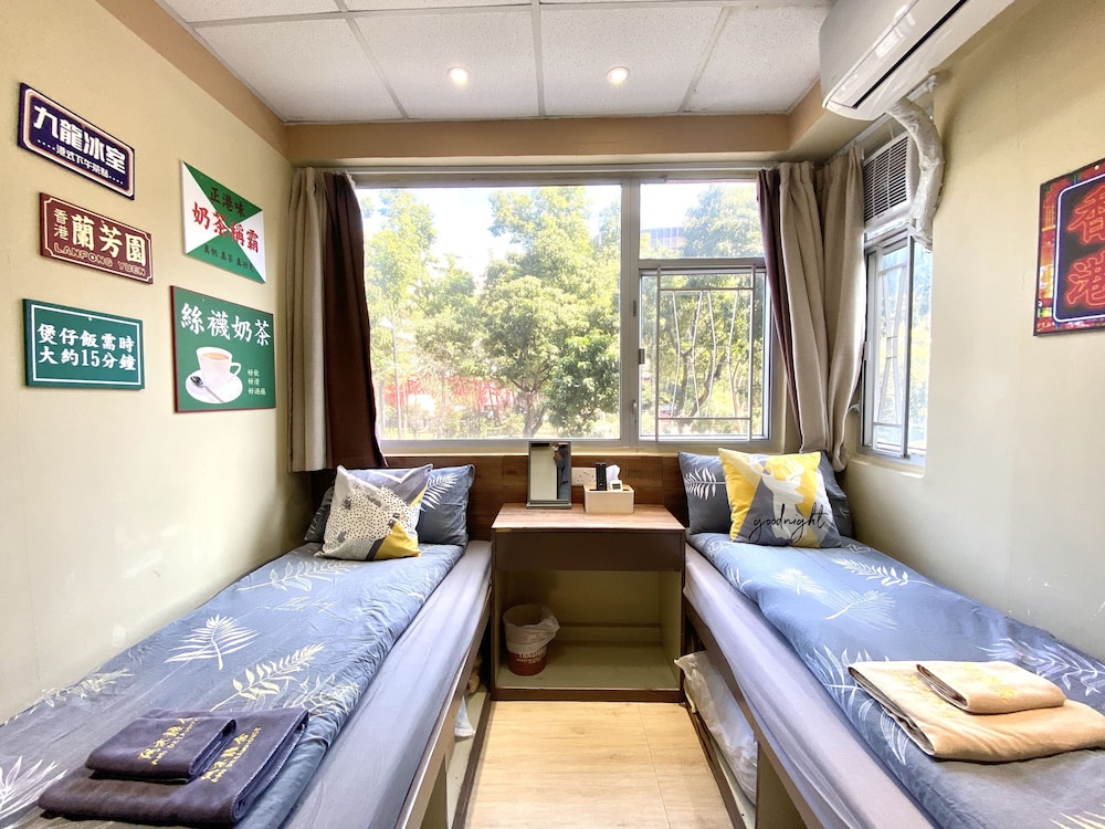 Classic Twin Room, City View photo 3