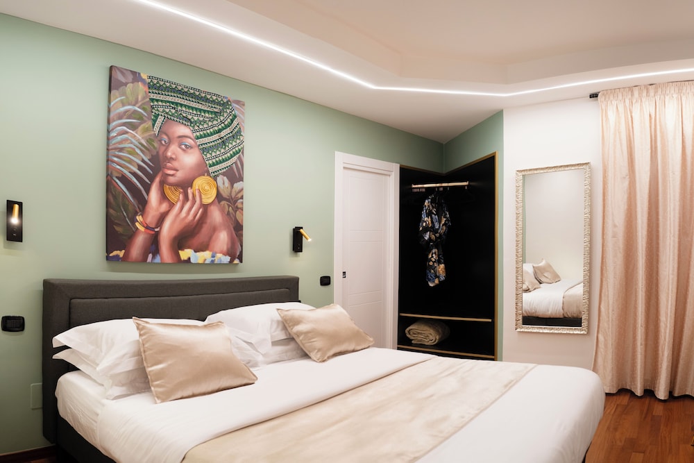 Luxury Double or Twin Room photo 1