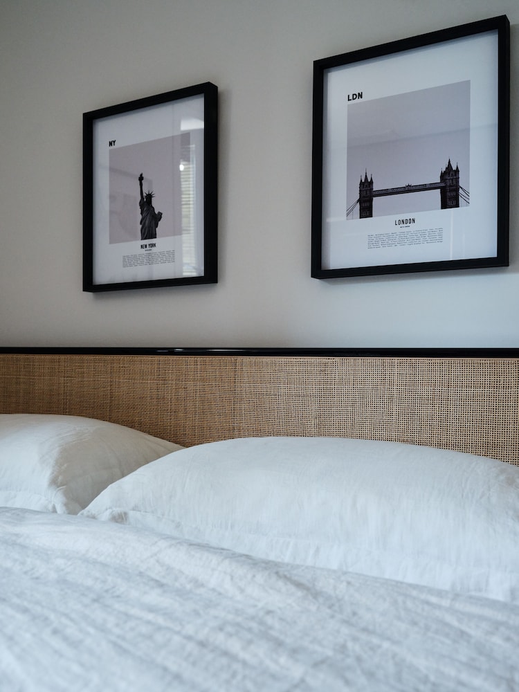 Skyview Deluxe Suite