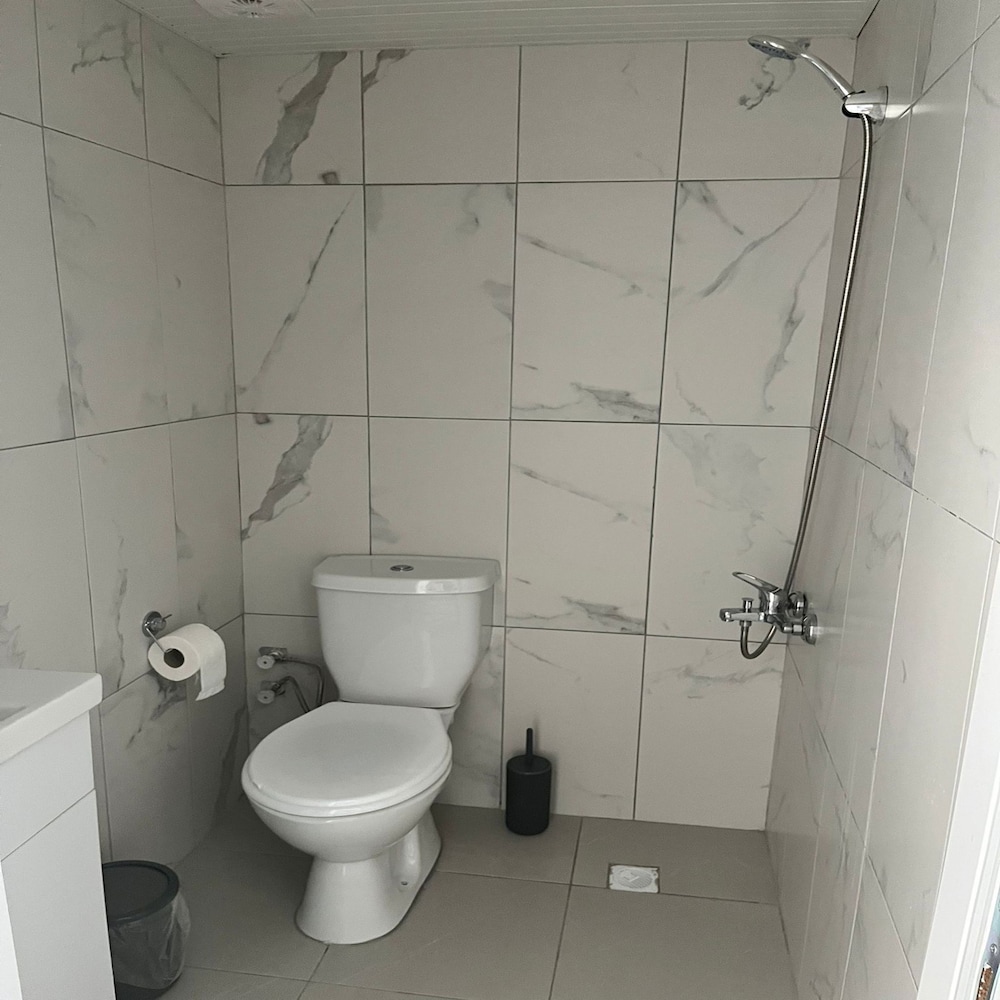 Basic Double or Twin Room photo 2