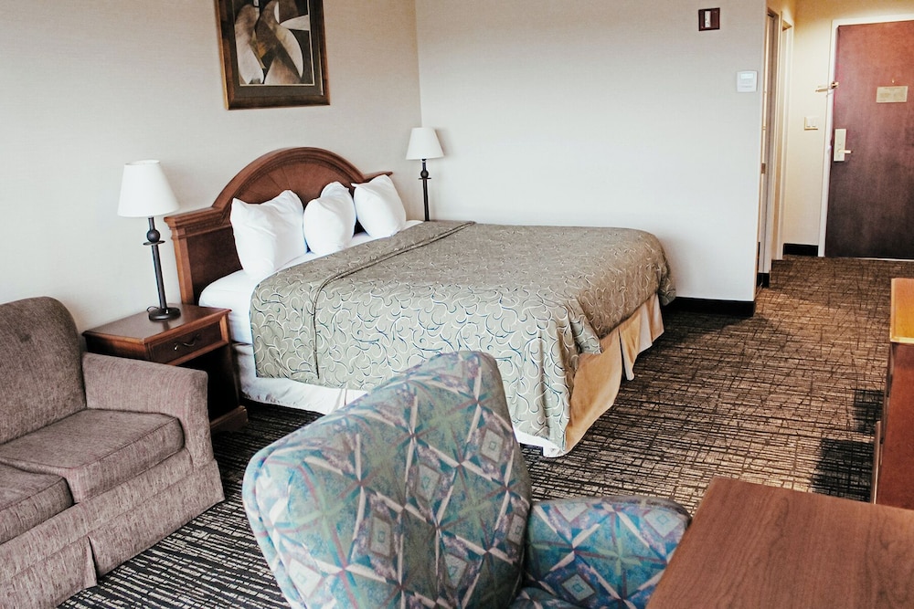 Executive Room, 1 King Bed - Photo 1