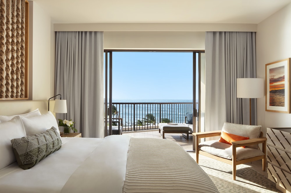 Room, 1 King Bed, Hearing Accessible, Oceanfront