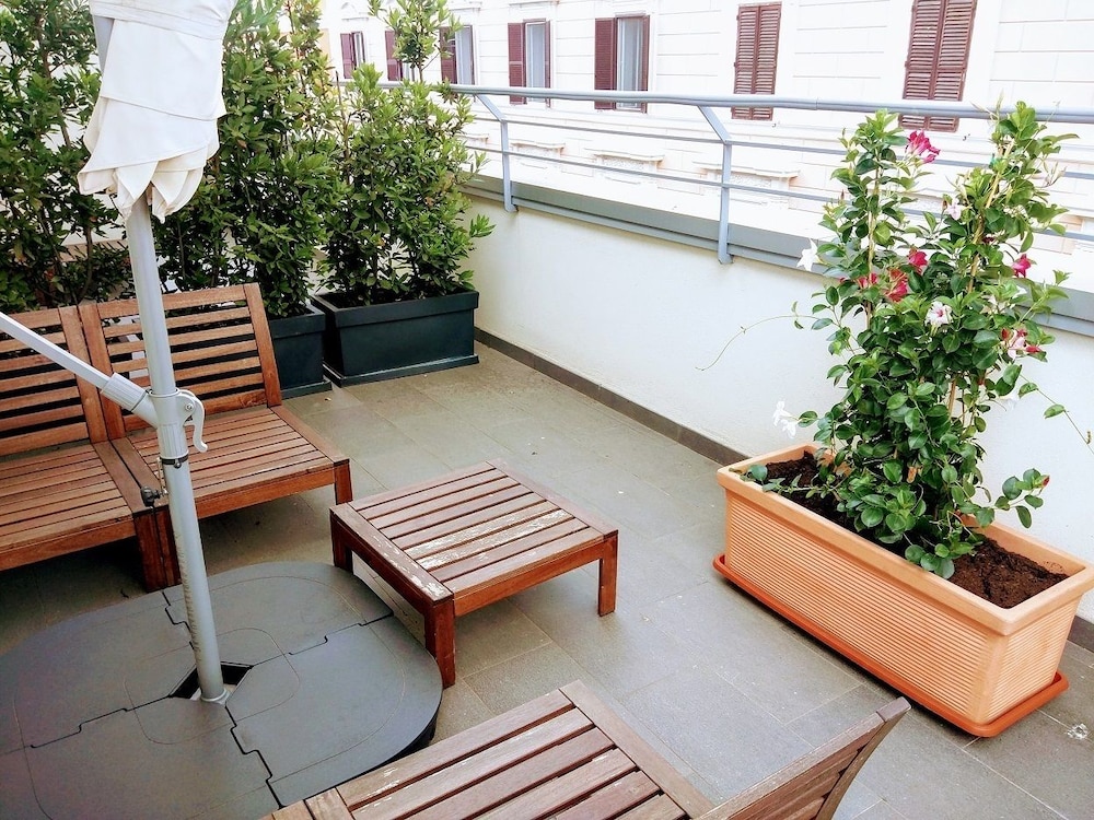 Superior Double Room, Balcony photo 2