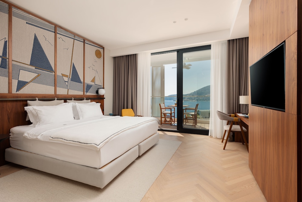 Deluxe Room, Terrace, Sea View photo 2