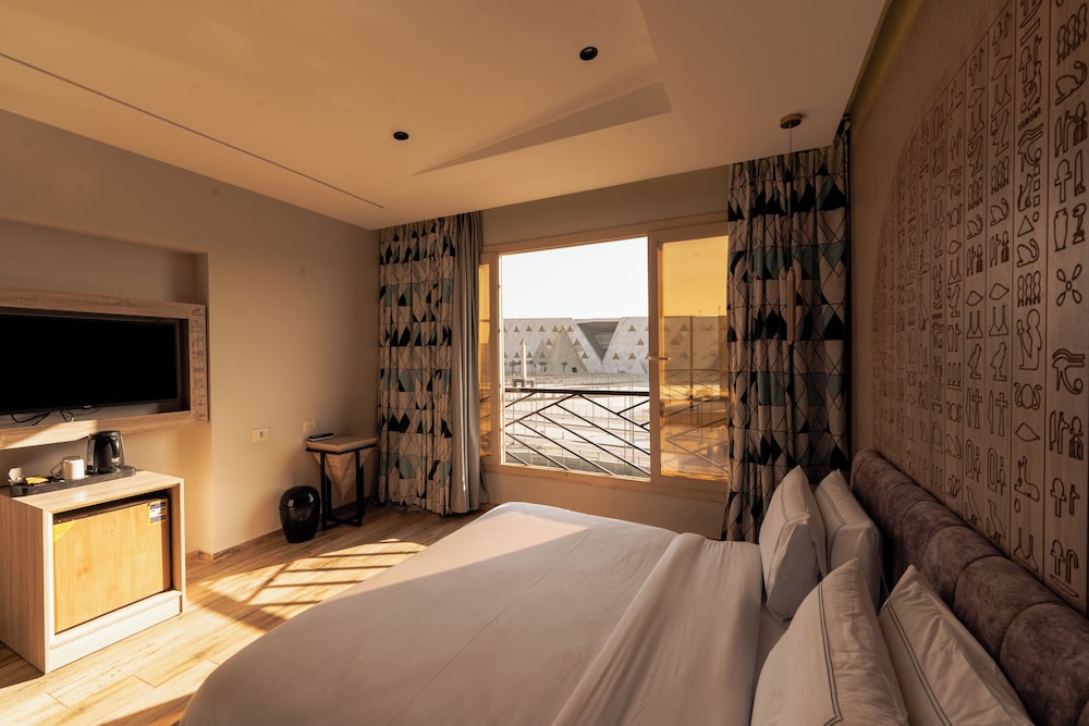 Deluxe Double Room - Photo 8