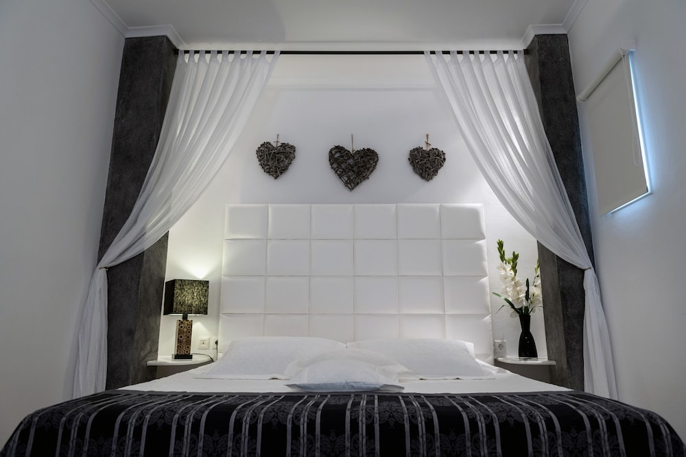 Suite - Photo 8