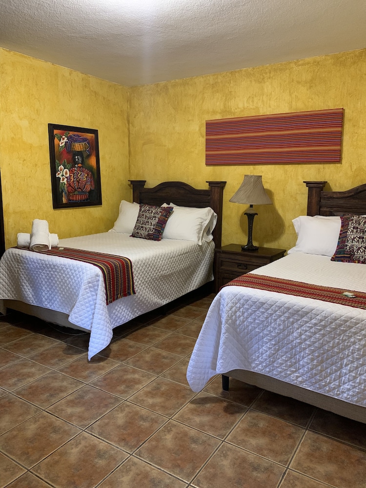 Standard Room, 2 Double Beds photo 1