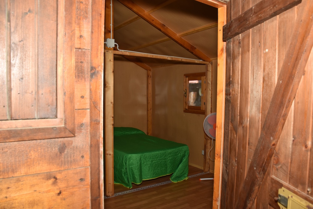 Economy Bungalow, 1 Bedroom (3 Pax)