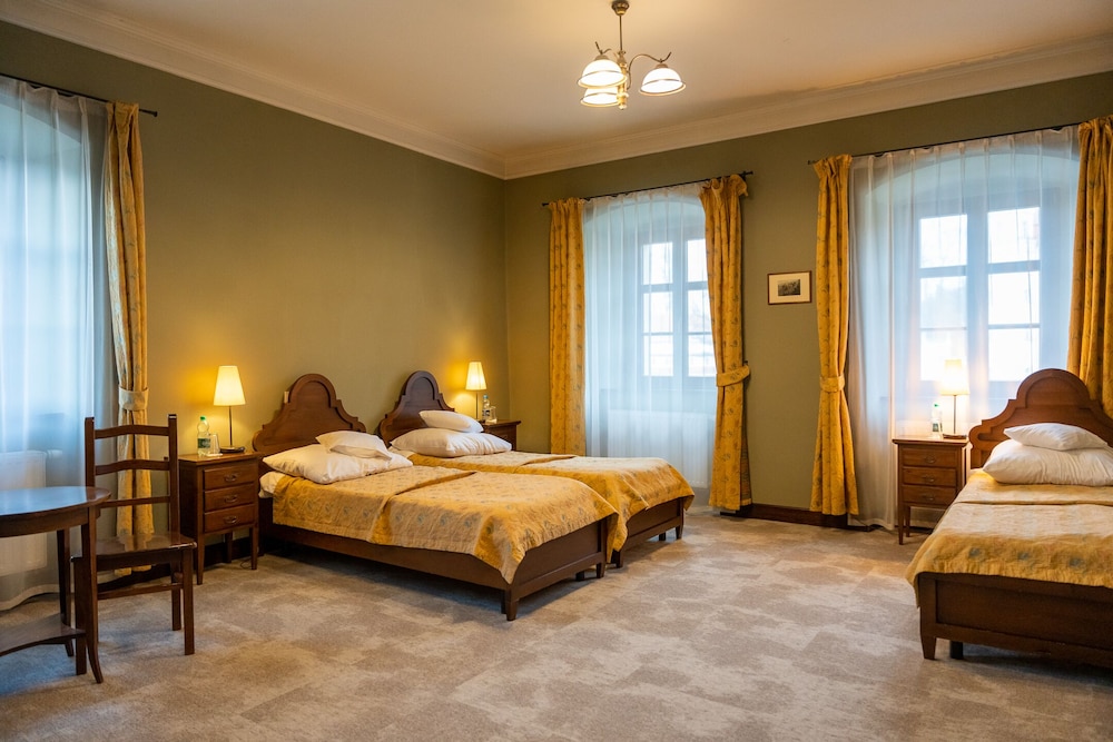 Standard Triple Room - Photo 1