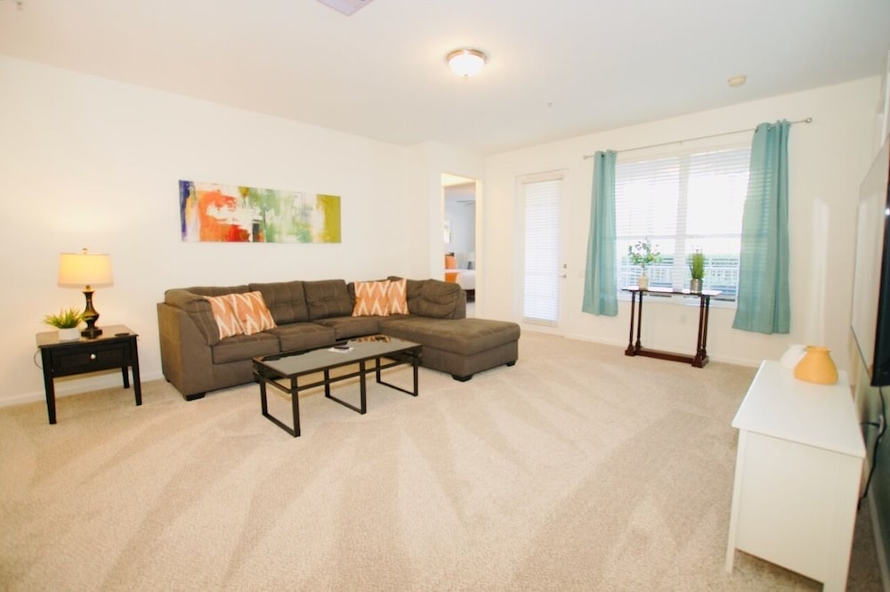 Premium Condo, 2 Bedrooms, 2 Bathrooms