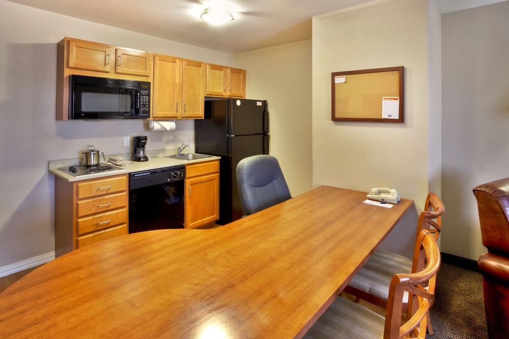 Suite, 1 Bedroom - Photo 3