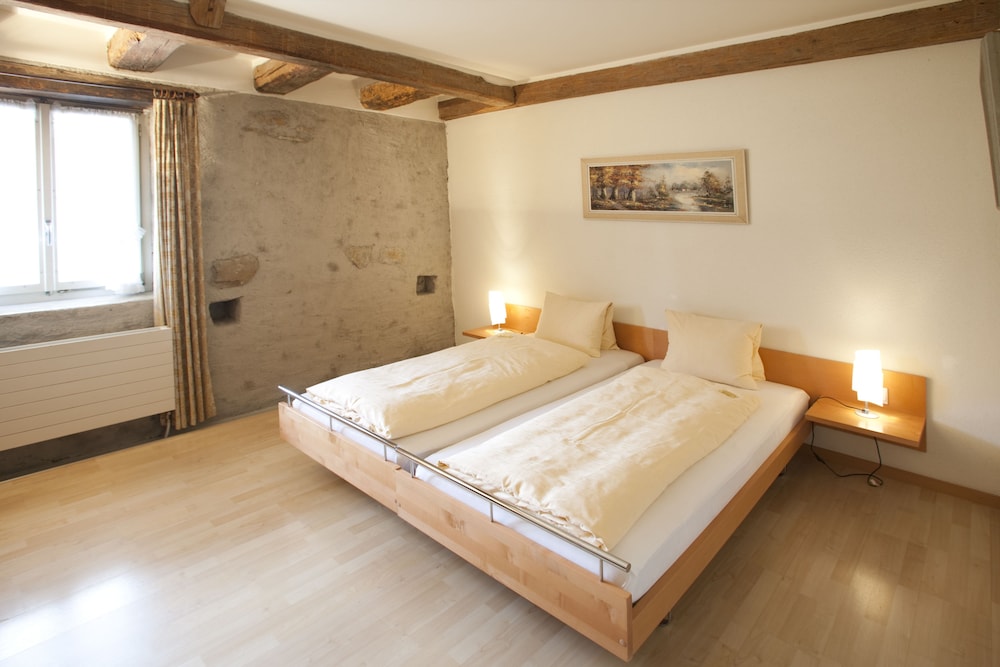 Basic Double or Twin Room, 2 Twin Beds