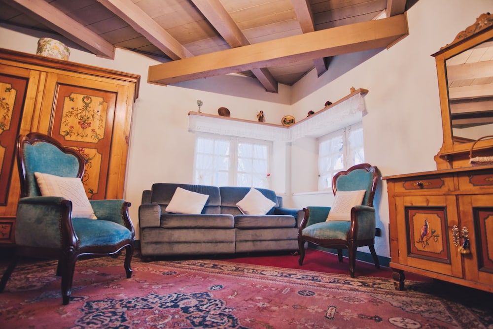 Suite, Valley View photo 2