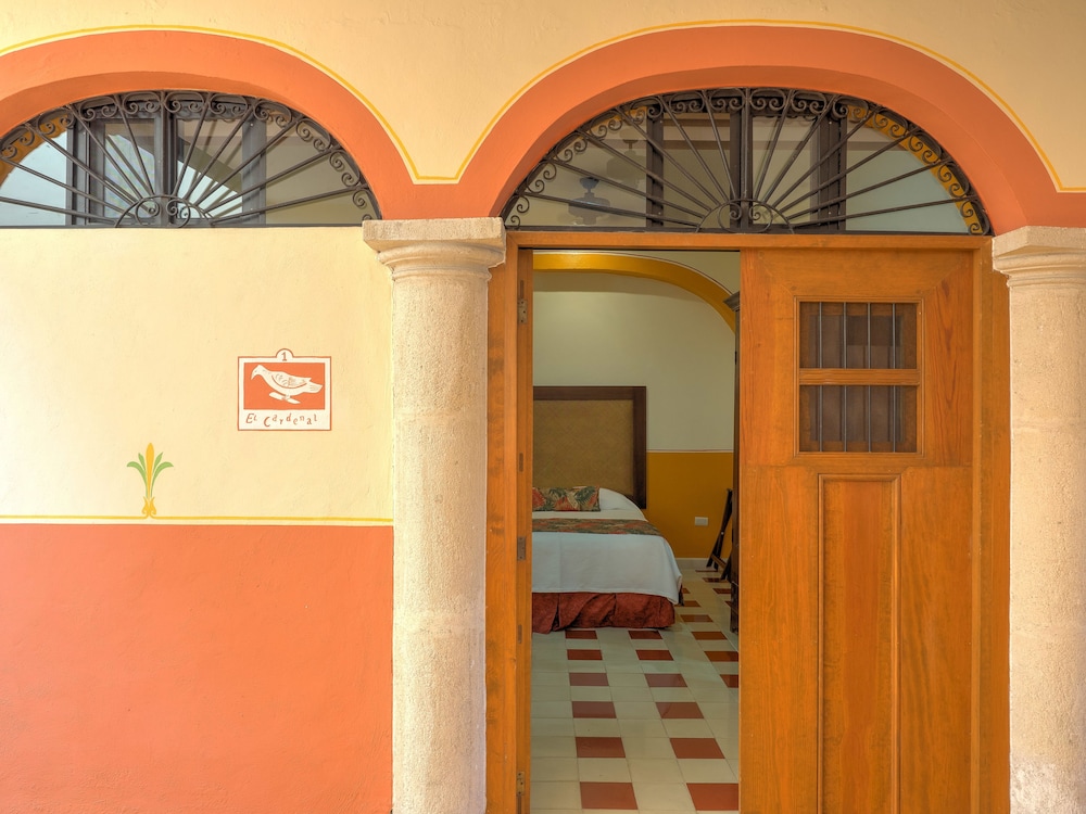 El Cardenal photo 1