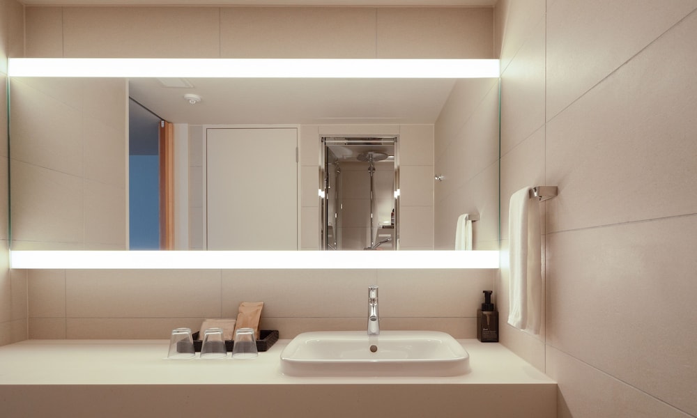 Deluxe Twin Room - Photo 2