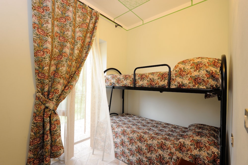 Traditional Quadruple Room, 2 Bedrooms, Valley View photo 1