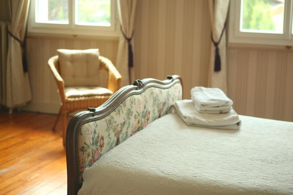 Grand Double Room, 1 Double Bed with Sofa bed, Non Smoking, Garden View photo 2