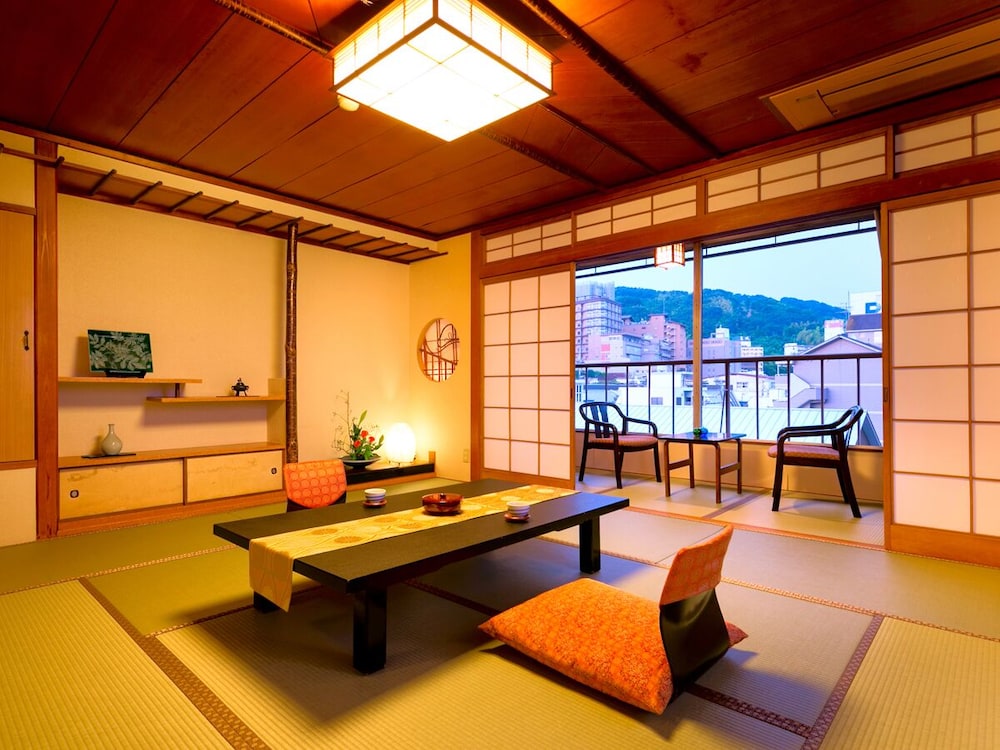 Japanese Style Room with Toilet, Breakfast included photo 1