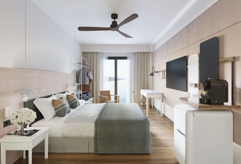 Junior Suite (Sapphire Cozy Suite with individual pool)