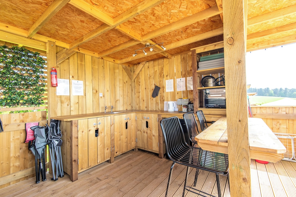 Superior Tent, Multiple Beds, Kitchen, Park View photo 3