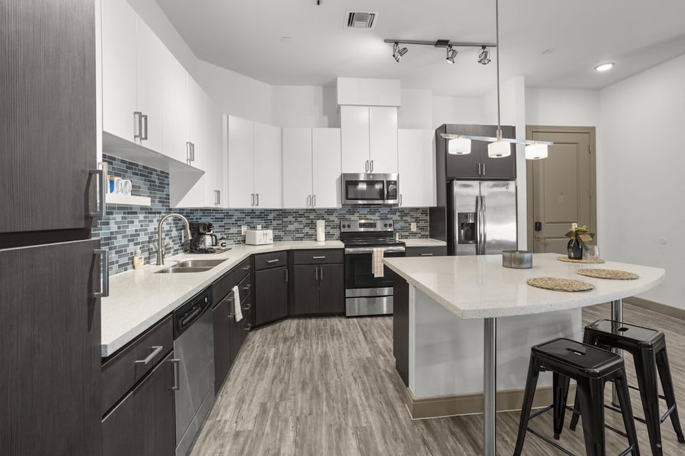 Modern 2BR Cozysuites on Town Lake Waterfront 03, Foto 47