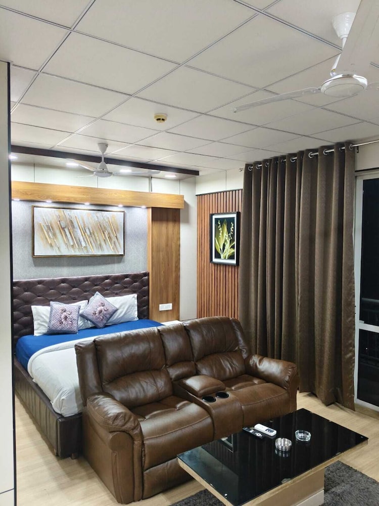 Luxury Room