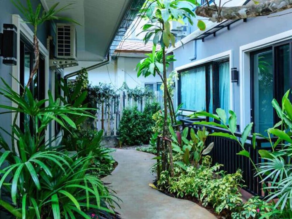 Superior Room, Garden View - Photo 3