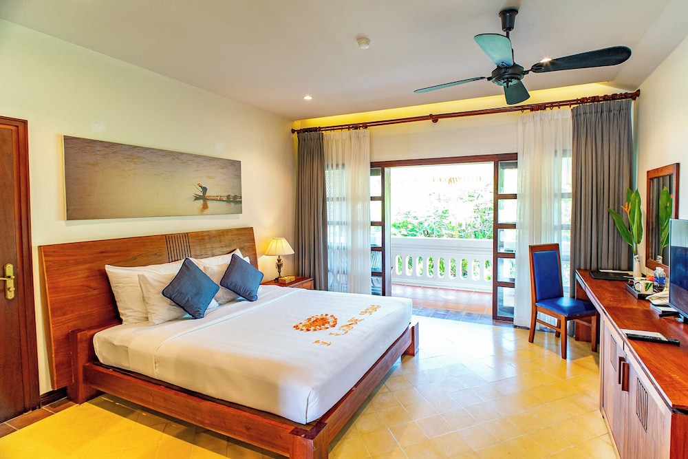 Premier Double or Twin Room, Garden View