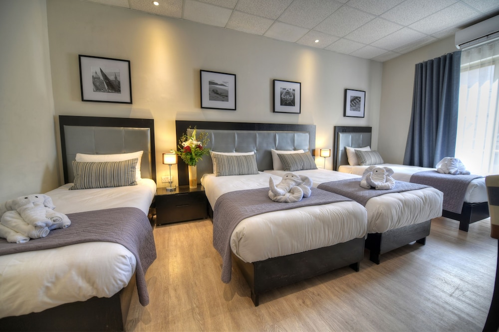 Standard Quadruple Room
