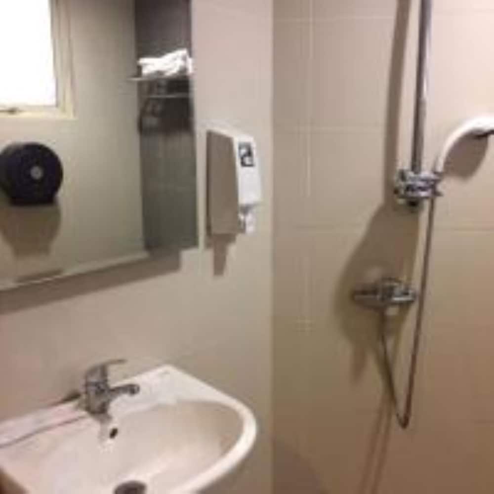 Standard Single Room photo 2