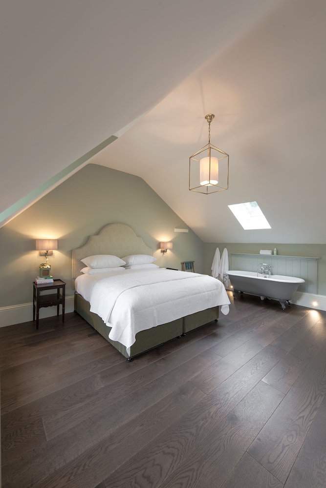 Double Room (Bedroom 12 Sussex Suite) photo 2