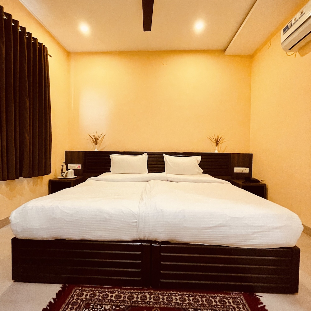 Deluxe Double Room photo 3