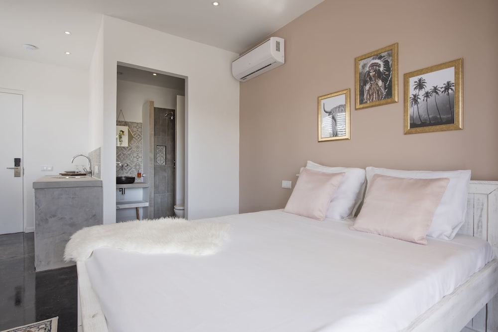 Comfort Room, Balcony photo 2