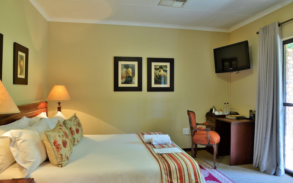 Suite (1) photo 1