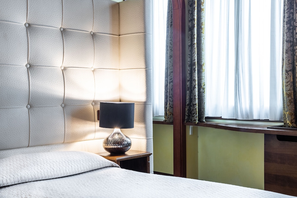 Suite, City View photo 3