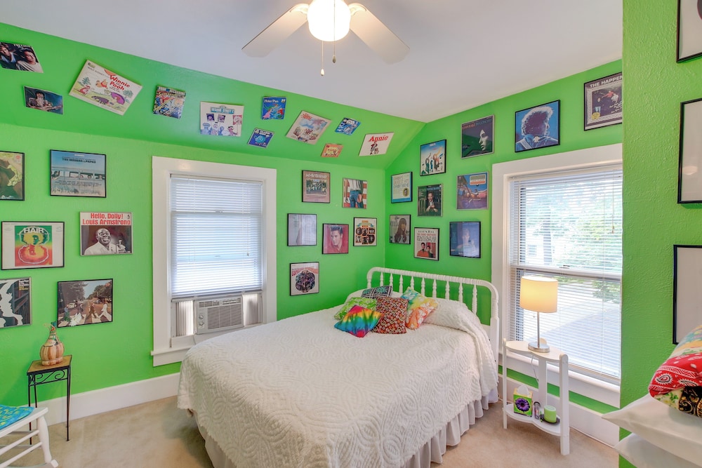 House (2 Bedrooms) photo 2