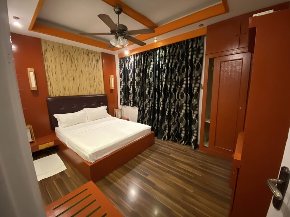 Deluxe Room - Photo 4
