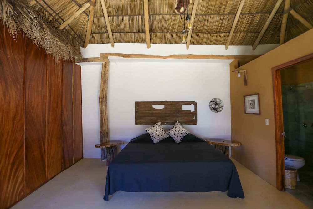 Comfort Room photo 2