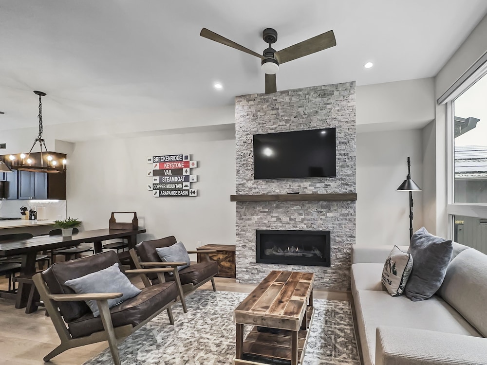 Townhome, 2 Bedrooms photo 1