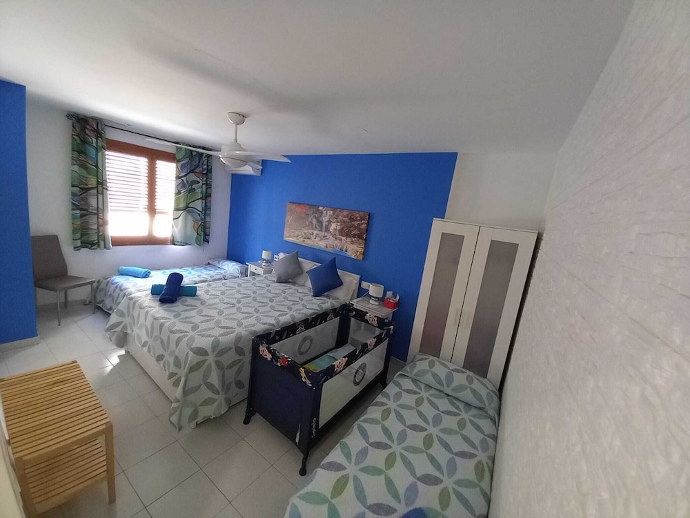 Family Triple Room, Courtyard View photo 3