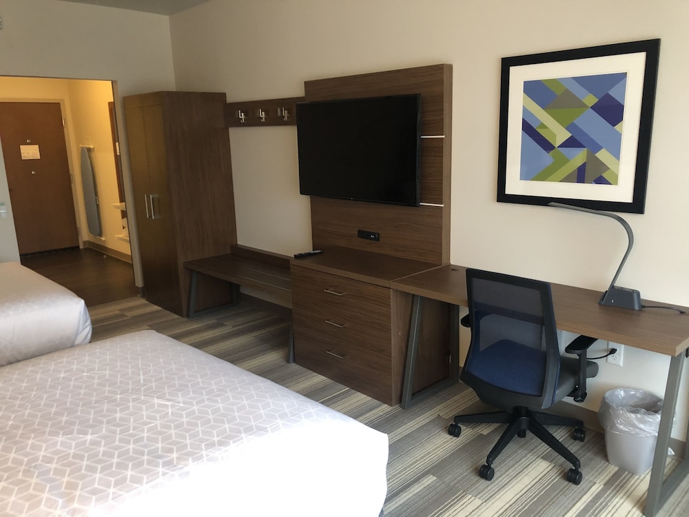 Suite, Multiple Beds, Accessible (Communications) - Photo 5